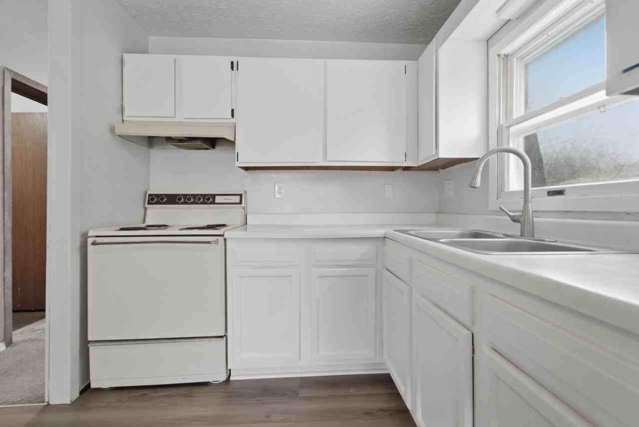 150 Sycamore Ct #154 - Photo 5 of 13