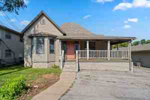 featured image of 813 S Jefferson Ave #A