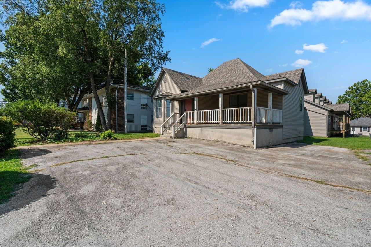 813 S Jefferson Ave #A - Photo 2 of 27