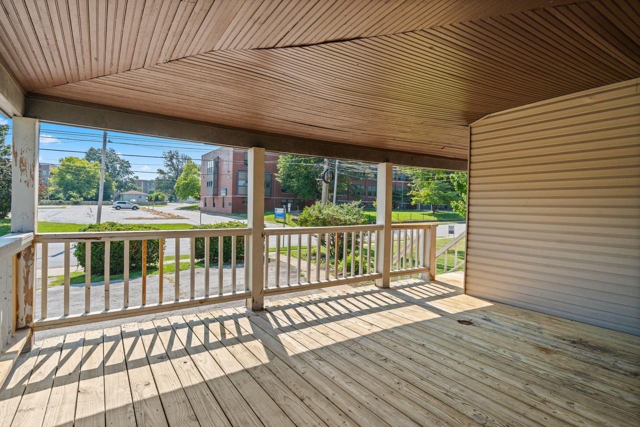 813 S Jefferson Ave #A - Photo 4 of 27
