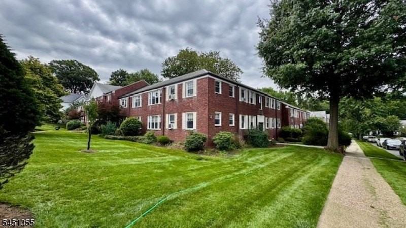 349 Bloomfield Ave #25 - Photo 2 of 19
