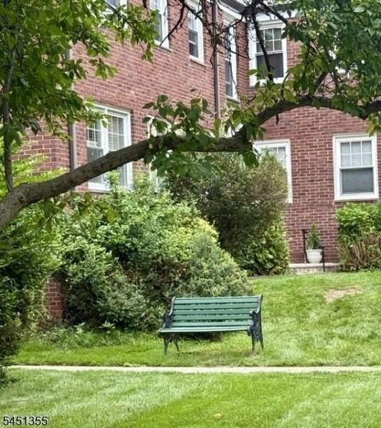 349 Bloomfield Ave #25 - Photo 5 of 19