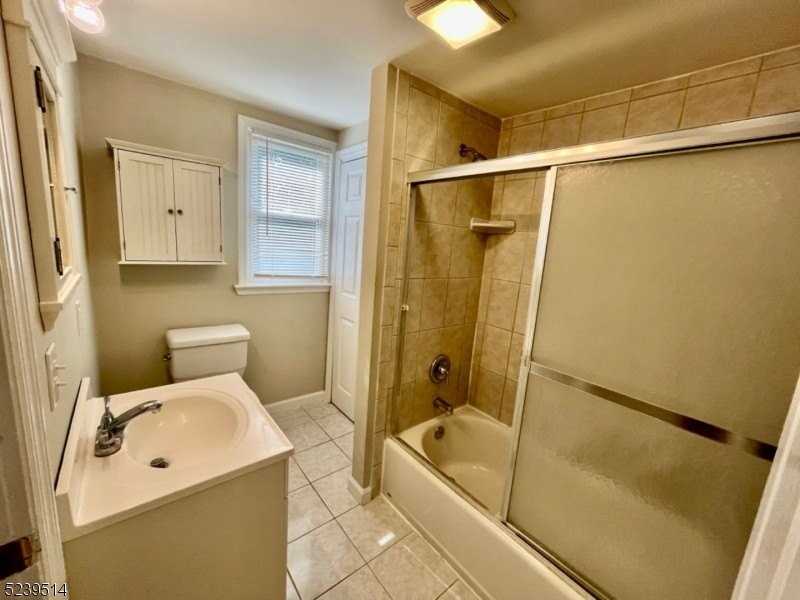 96 Burnet Rd - Photo 3 of 12