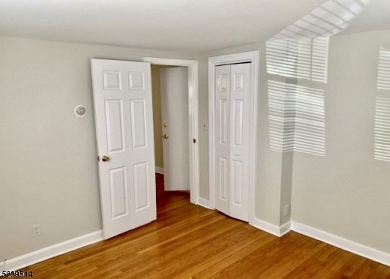 96 Burnet Rd - Photo 5 of 12