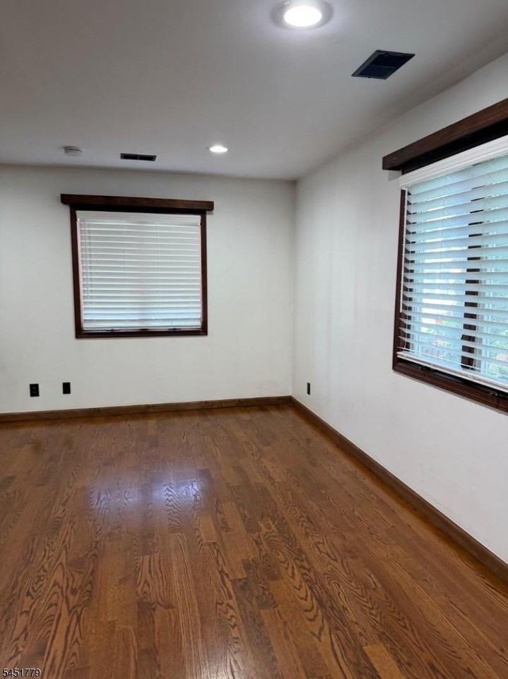 52 Heckel St #102 - Photo 5 of 36