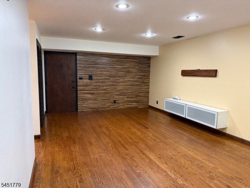 52 Heckel St #102 - Photo 6 of 36