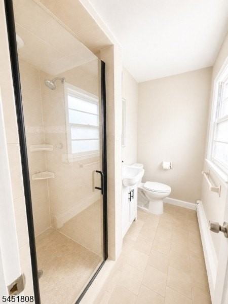 2484 Seymour Ave - Photo 5 of 15