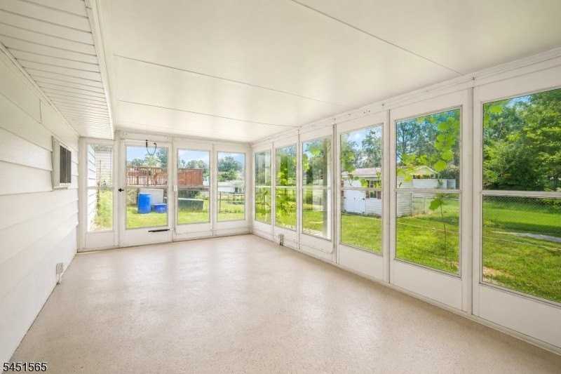 18 Deerwood Ave - Photo 2 of 14
