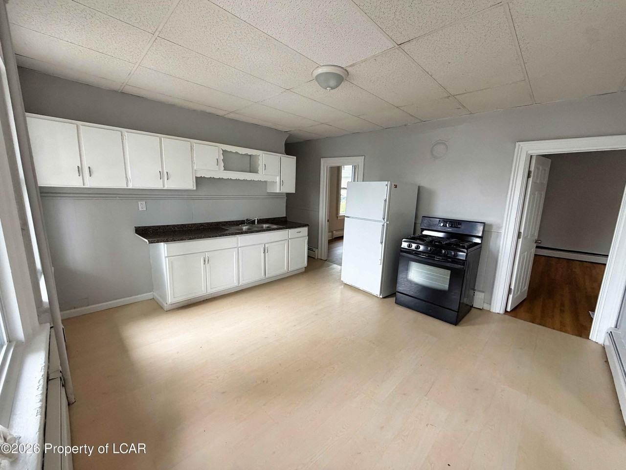 310 Oak St #1 - Photo 2 of 10