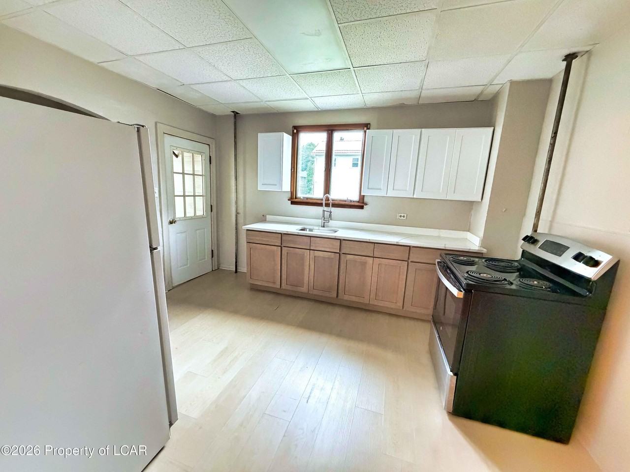 645 Prescott Ave - Photo 6 of 16