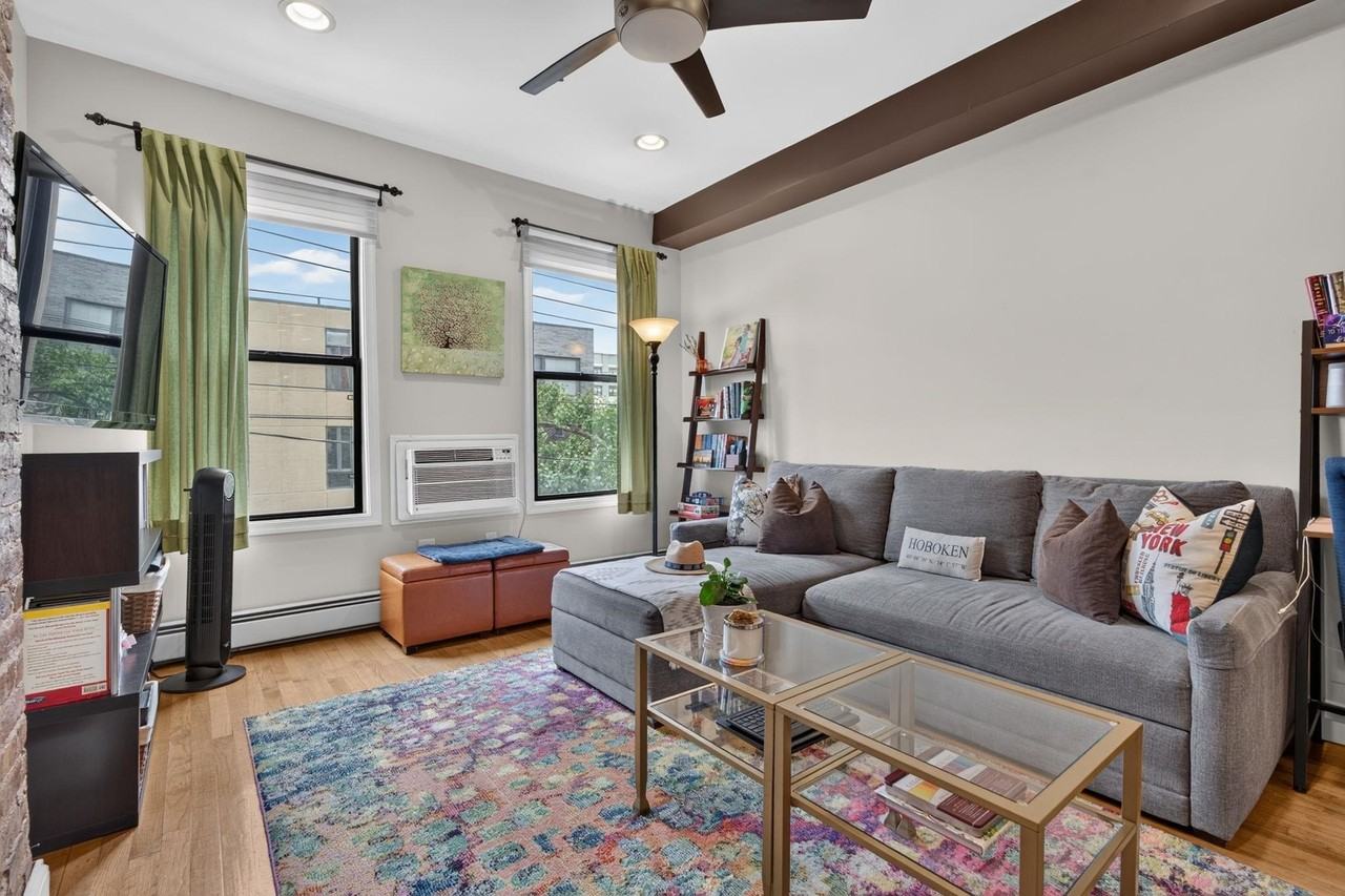 322 Madison St #5 - Photo 3 of 16