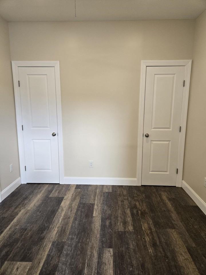 289 Day Ave #C4 - Photo 5 of 7