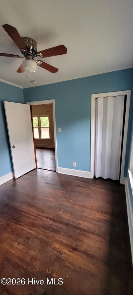 134 Zachmann St - Photo 3 of 8