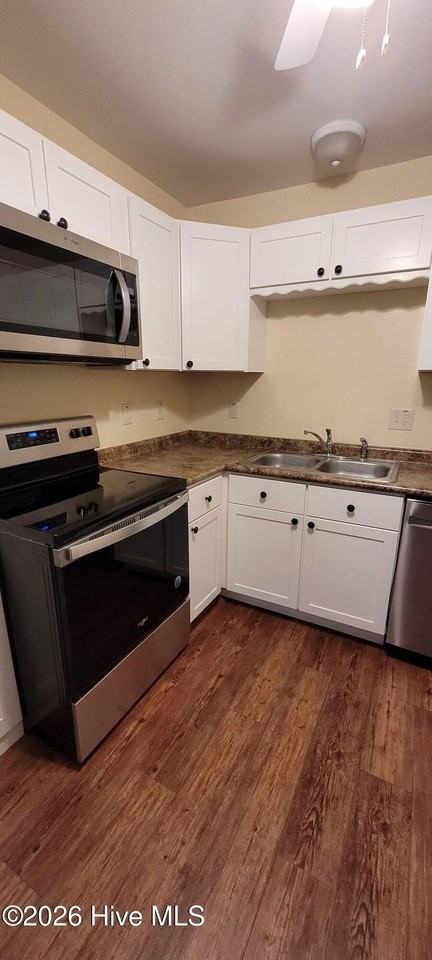 134 Zachmann St - Photo 6 of 8