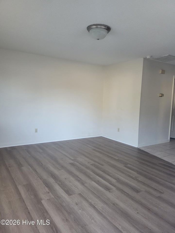 122 Easy St #122 - Photo 2 of 11