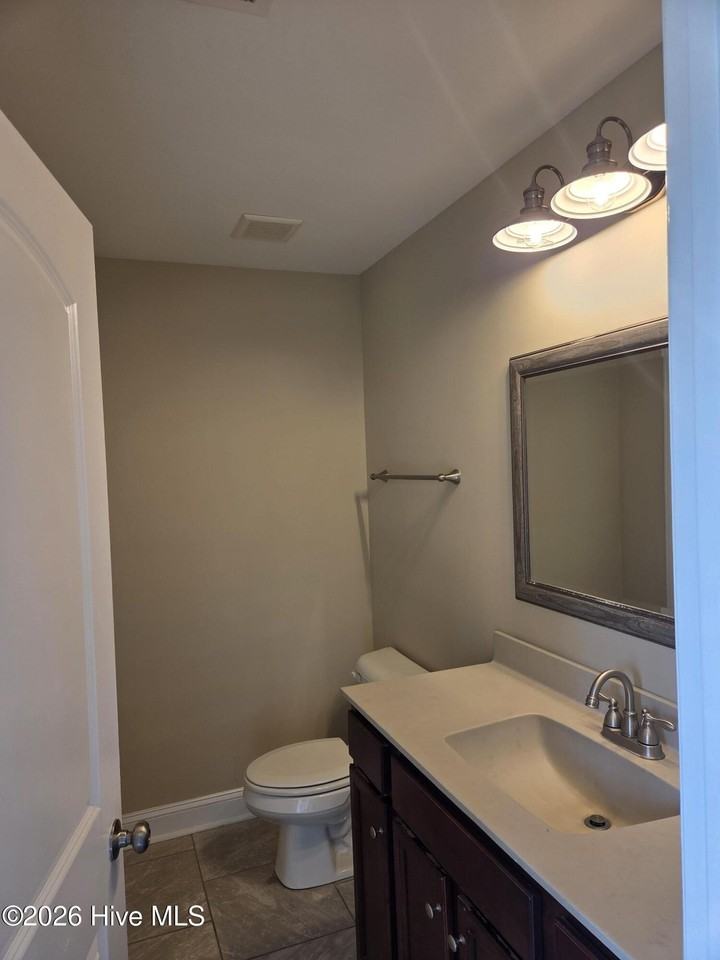 504 Hillshade Ct #A - Photo 2 of 20