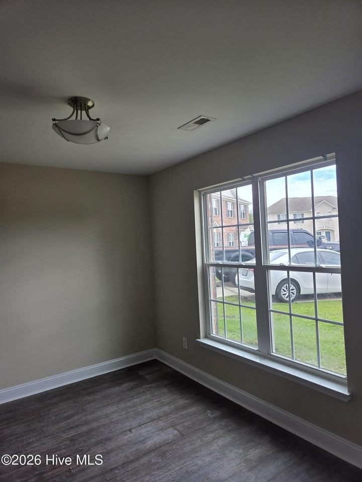 504 Hillshade Ct #A - Photo 4 of 20