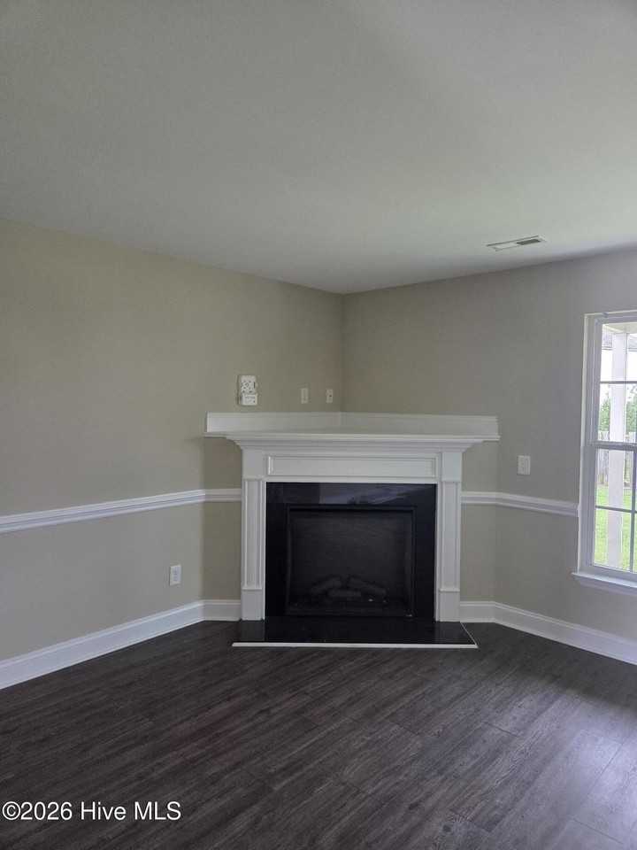 504 Hillshade Ct #A - Photo 6 of 20
