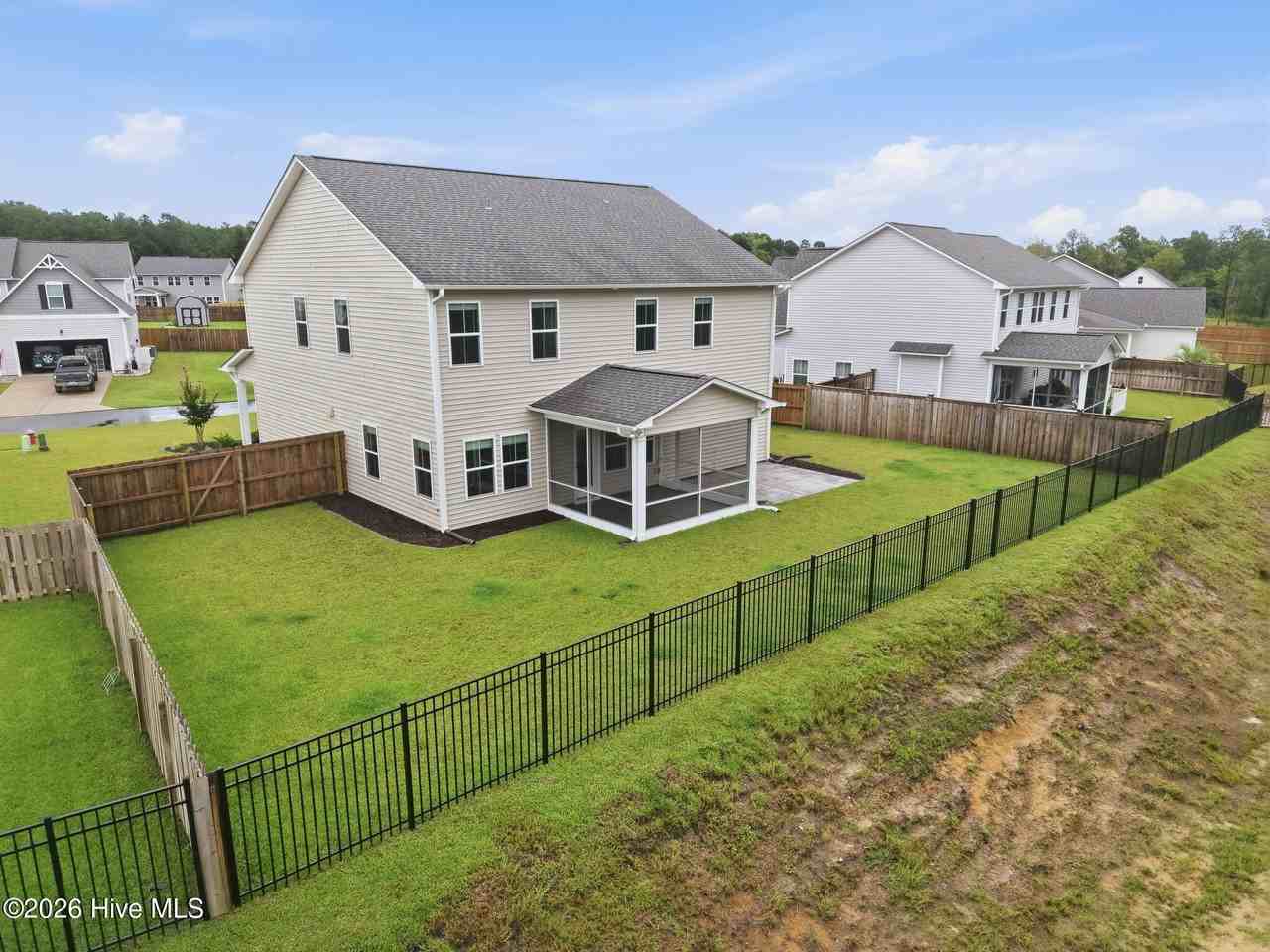 248 Langston Rd - Photo 5 of 46