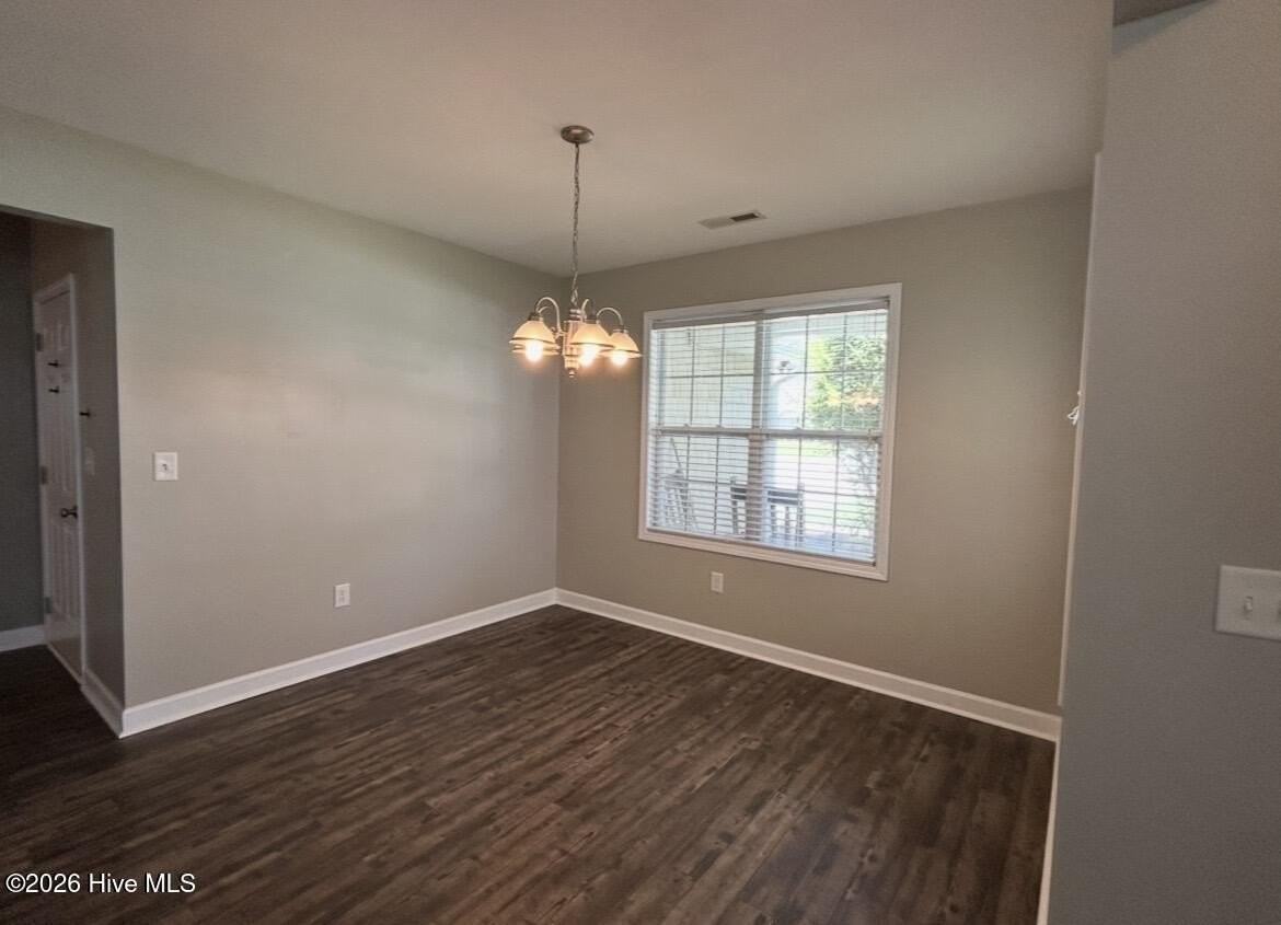105 Lantana Ln - Photo 3 of 17