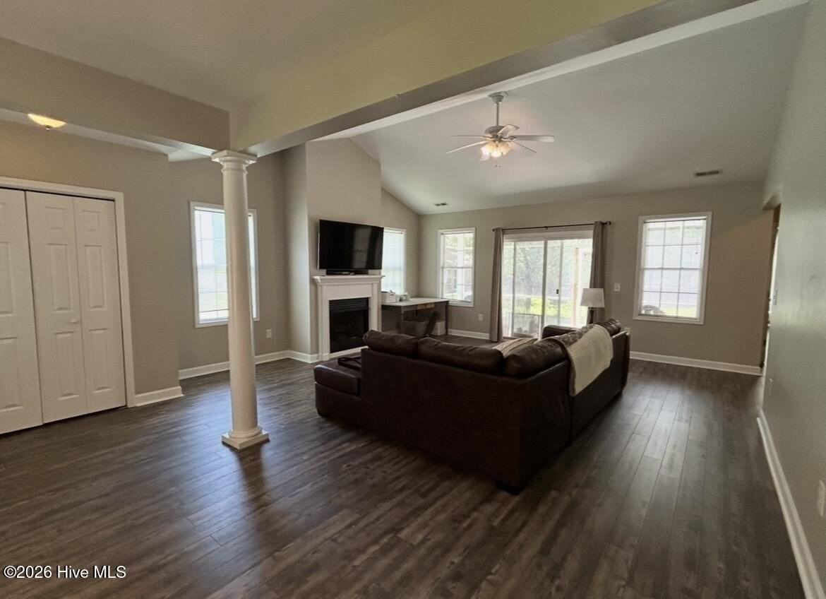 105 Lantana Ln - Photo 4 of 17