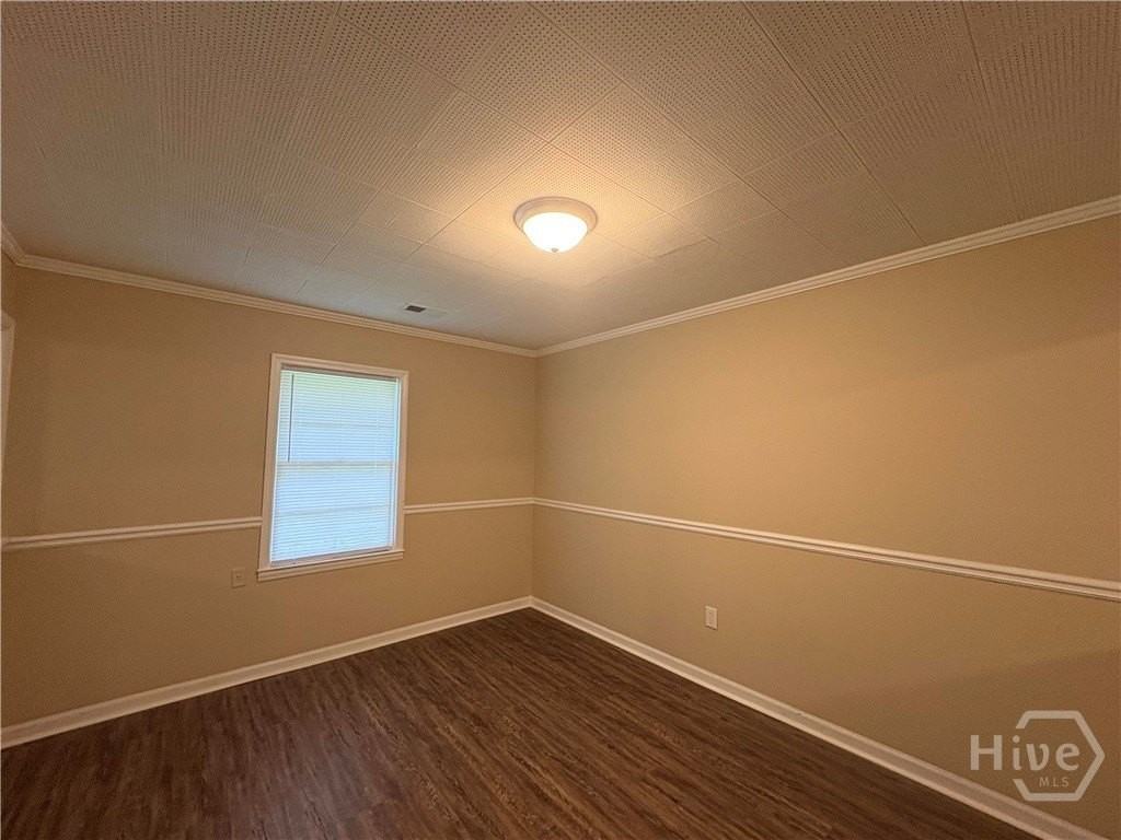 100 N Main St - Photo 4 of 15