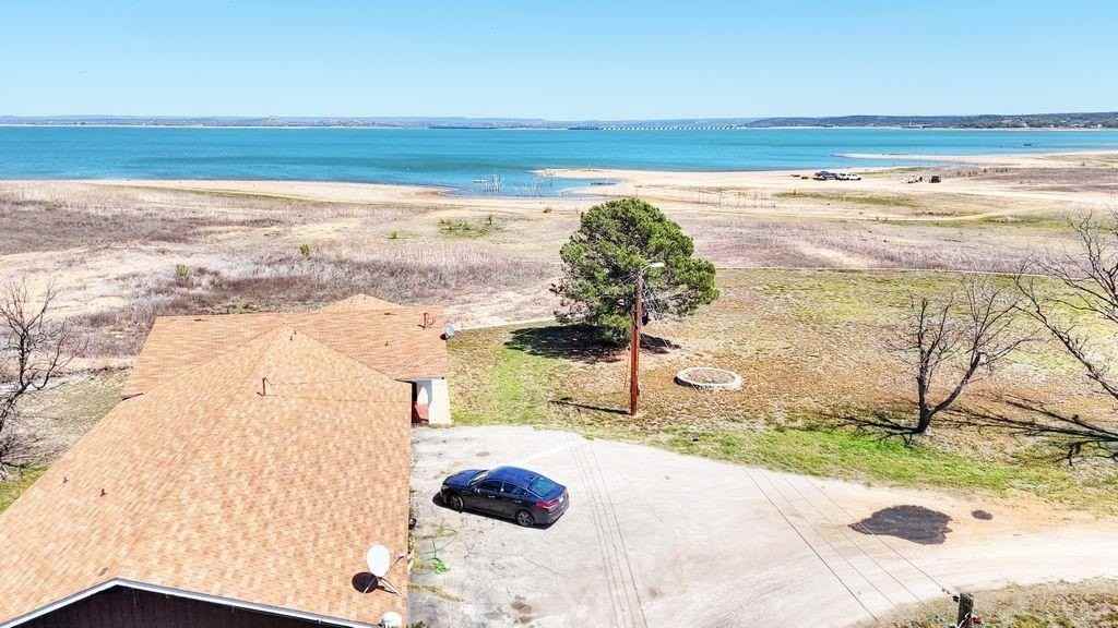 126 Lake Breeze Dr - Photo 4 of 20