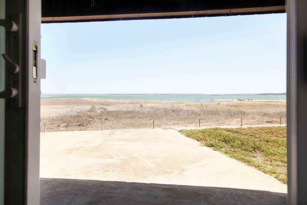 126 Lake Breeze Dr - Photo 6 of 20