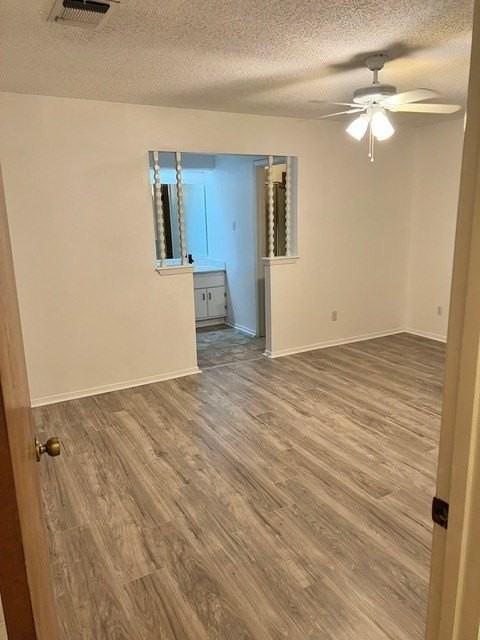 131 Candice Dr - Photo 4 of 13