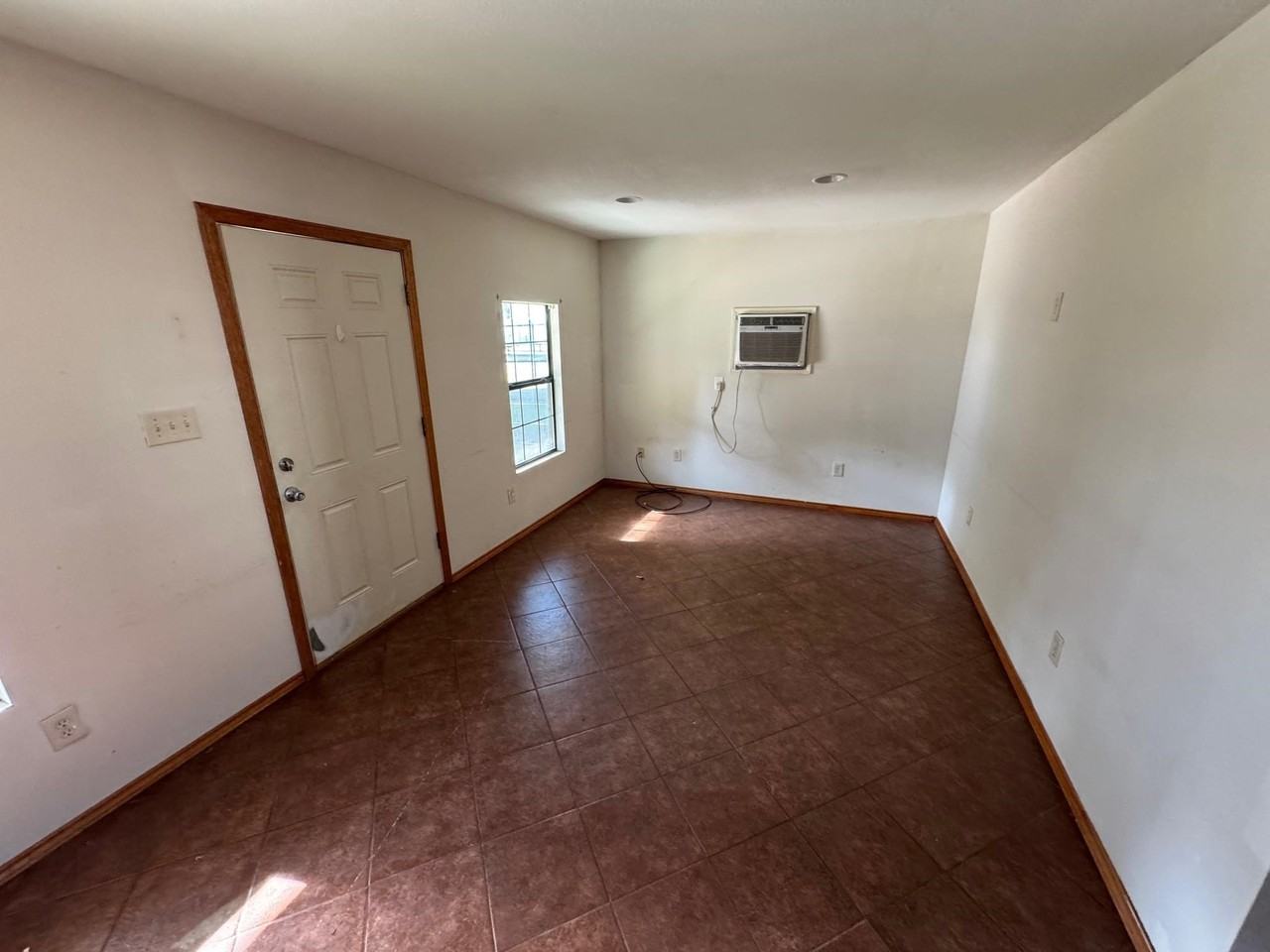 280 Joy Ln - Photo 3 of 7