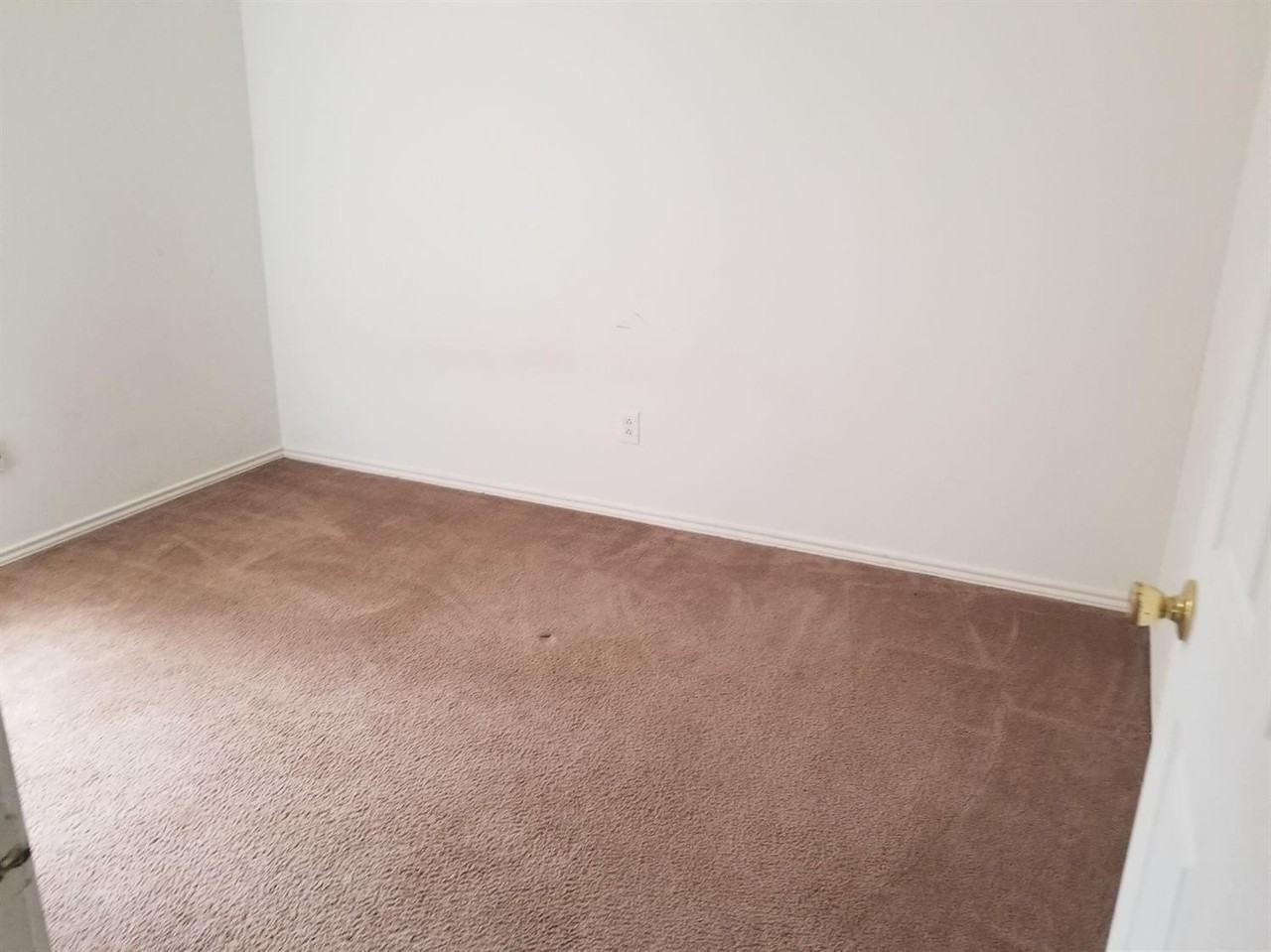 1913 S Loop 289 - Photo 6 of 10