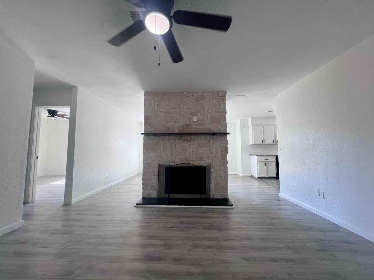 8216 Elkridge Ave - Photo 6 of 19