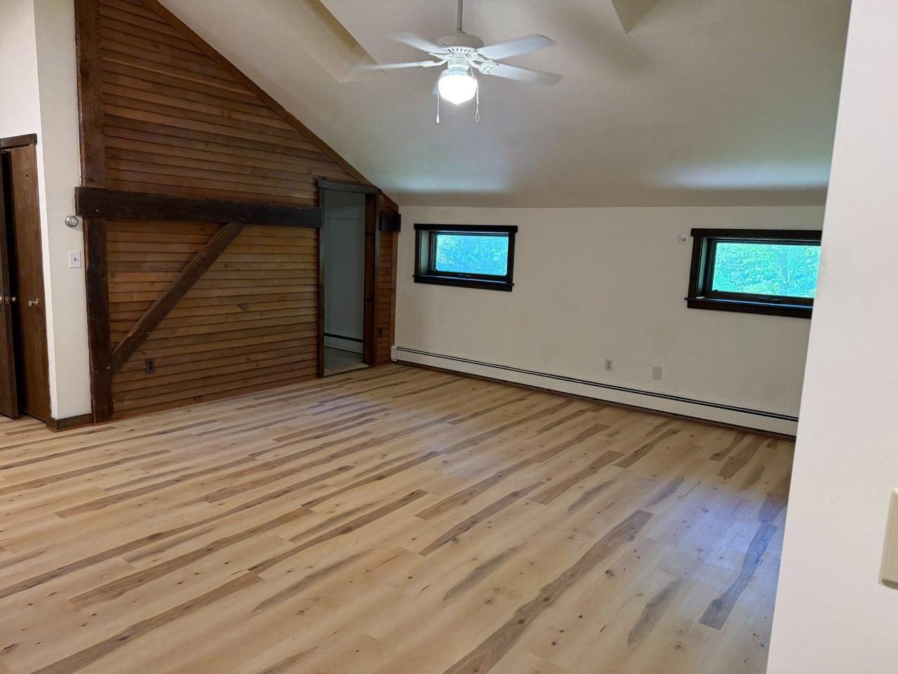 1600 Sunset Ln - Photo 7 of 19