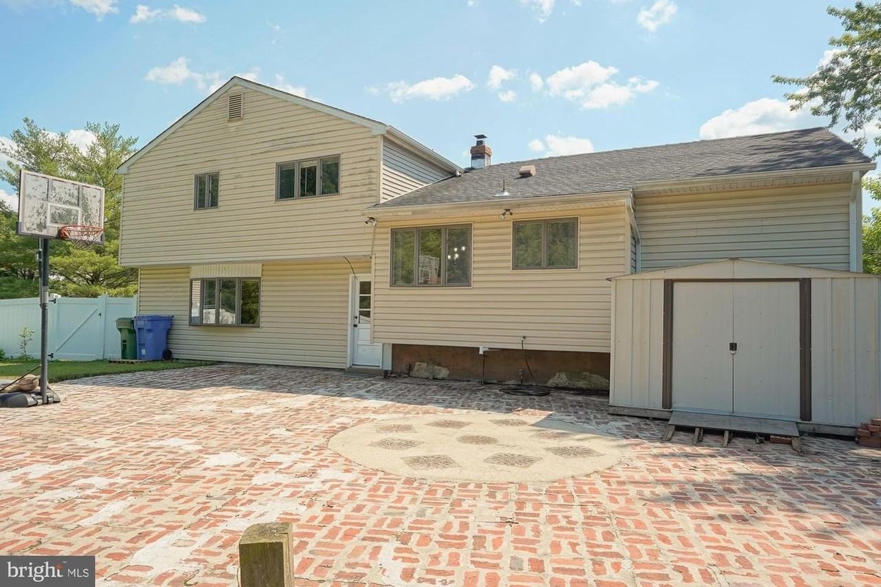 701 Crestbrook Ave - Photo 4 of 45