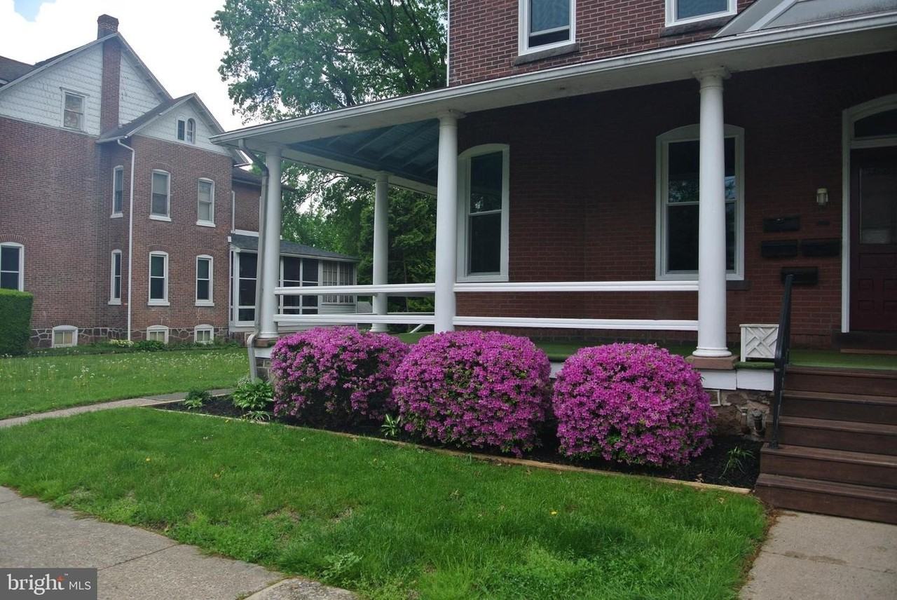 330 Broad St - Photo 2 of 24