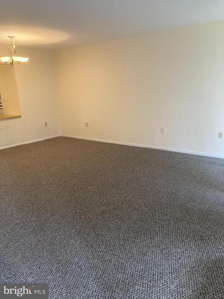 2601 Wagon Dr - Photo 2 of 20
