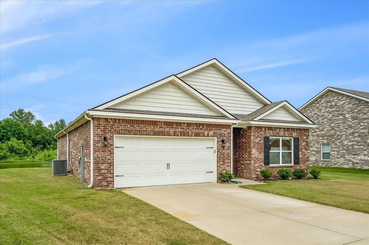 4786 Barrett Oaks Dr - Photo 3 of 30