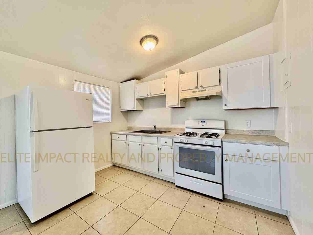 2460 N Treat Ave #1 - Photo 6 of 12