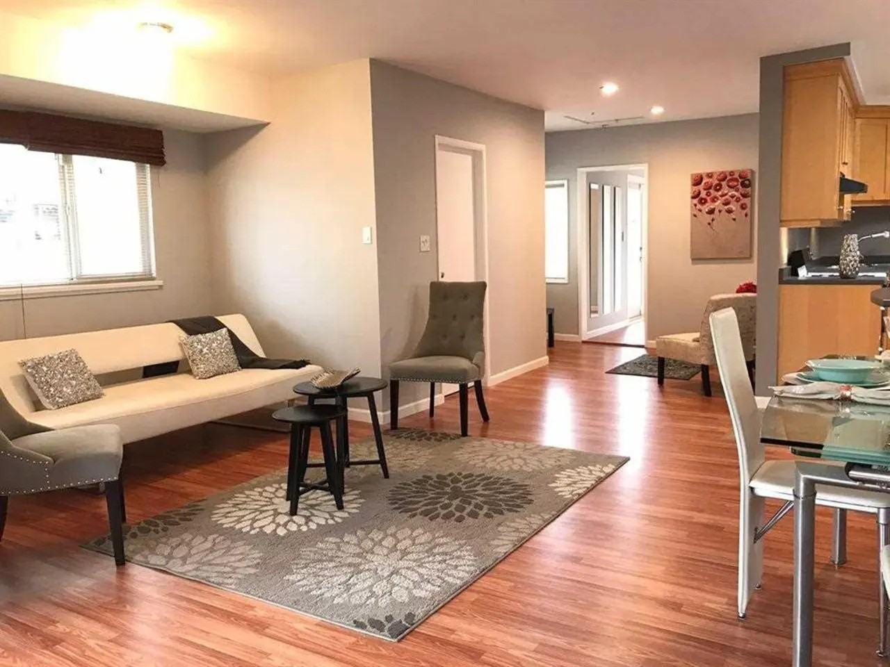 1685 Philip Avenue - Photo 3 of 11