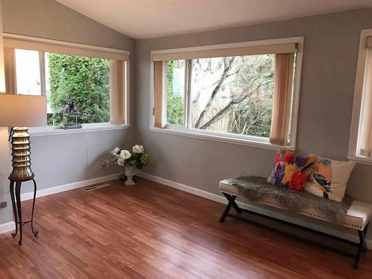1685 Philip Avenue - Photo 6 of 11
