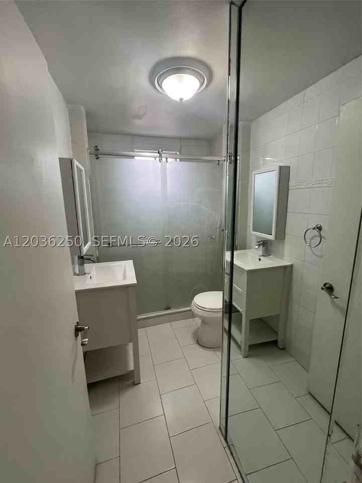 3244 Sw 3rd St #L - Photo 6 of 15
