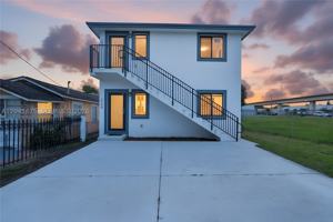featured image of 2731 Nw 44th St #2731