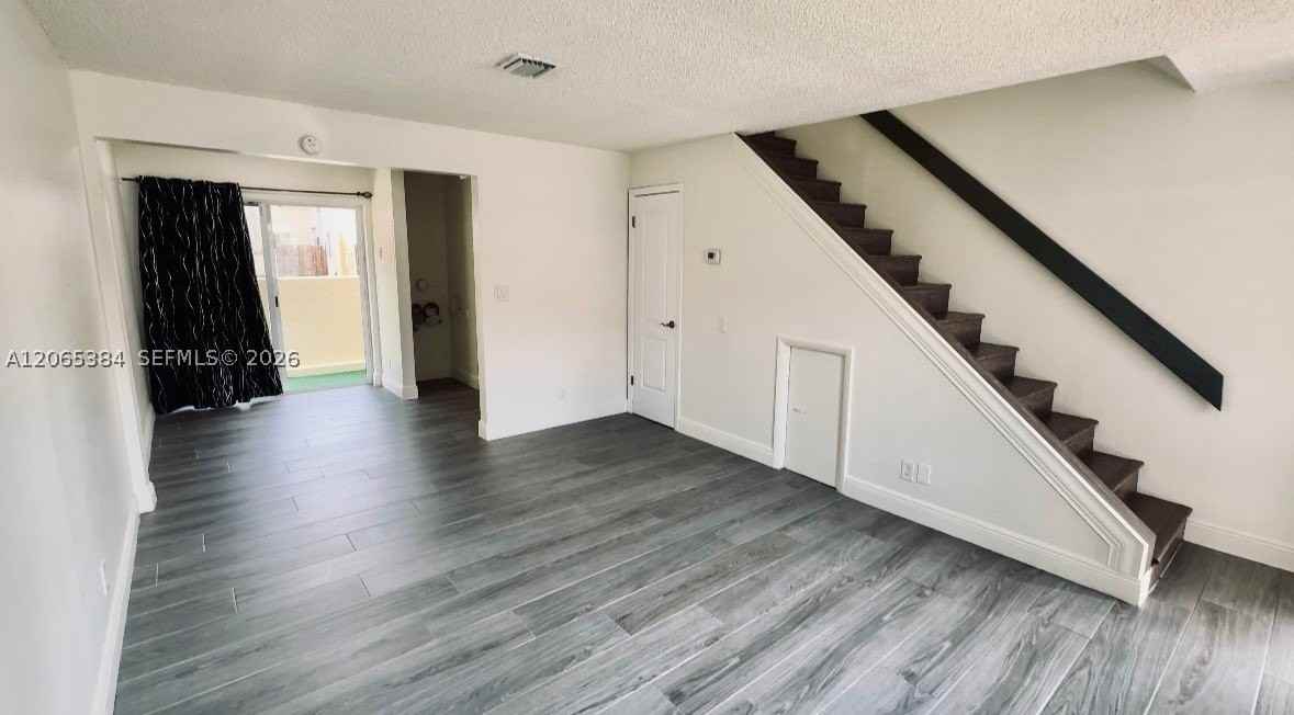 6625 Winfield Blvd #4D - Photo 3 of 28