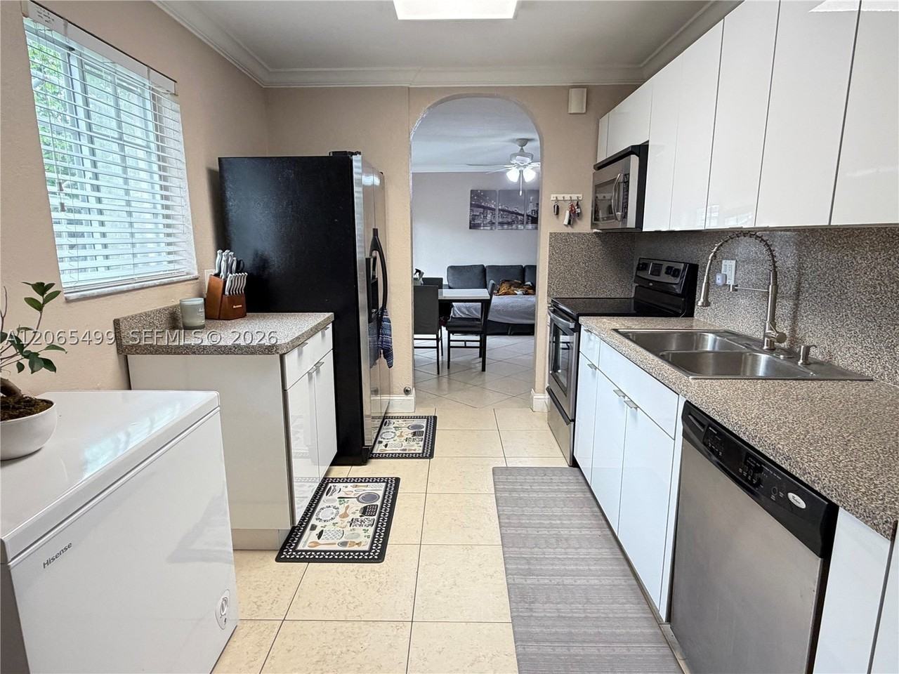 17040 Nw 82nd Ave #17040 - Photo 3 of 8