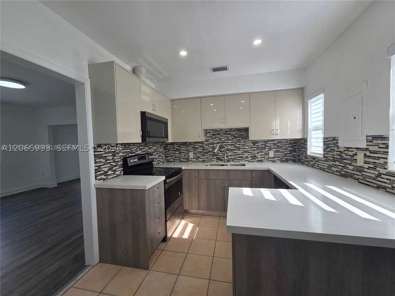 6240 Sw 21st St #6242 - Photo 2 of 19