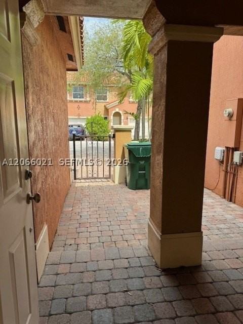 15242 Sw 30th Ter #15242 - Photo 4 of 50
