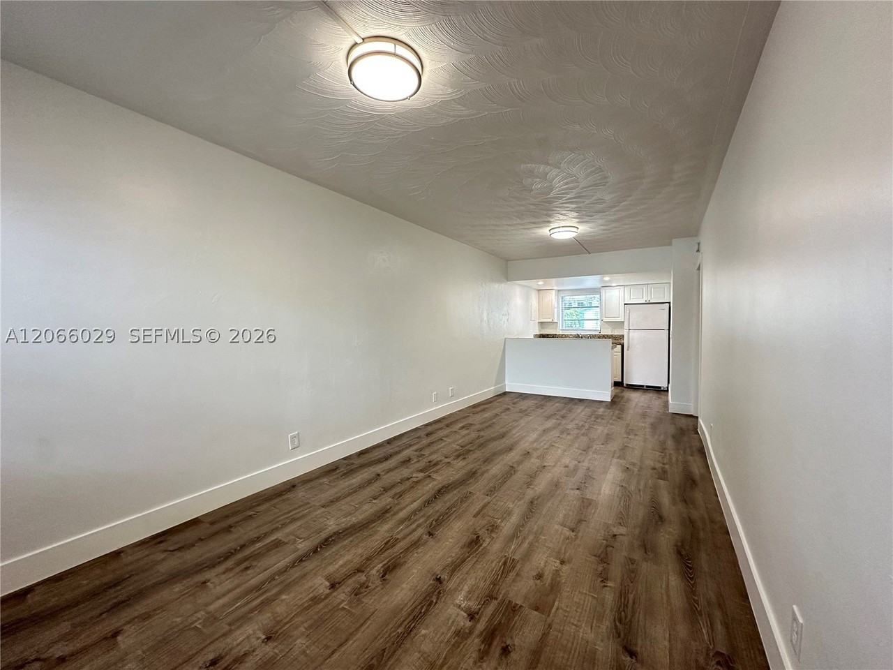 840 Ne 17th Ter #5B - Photo 2 of 27