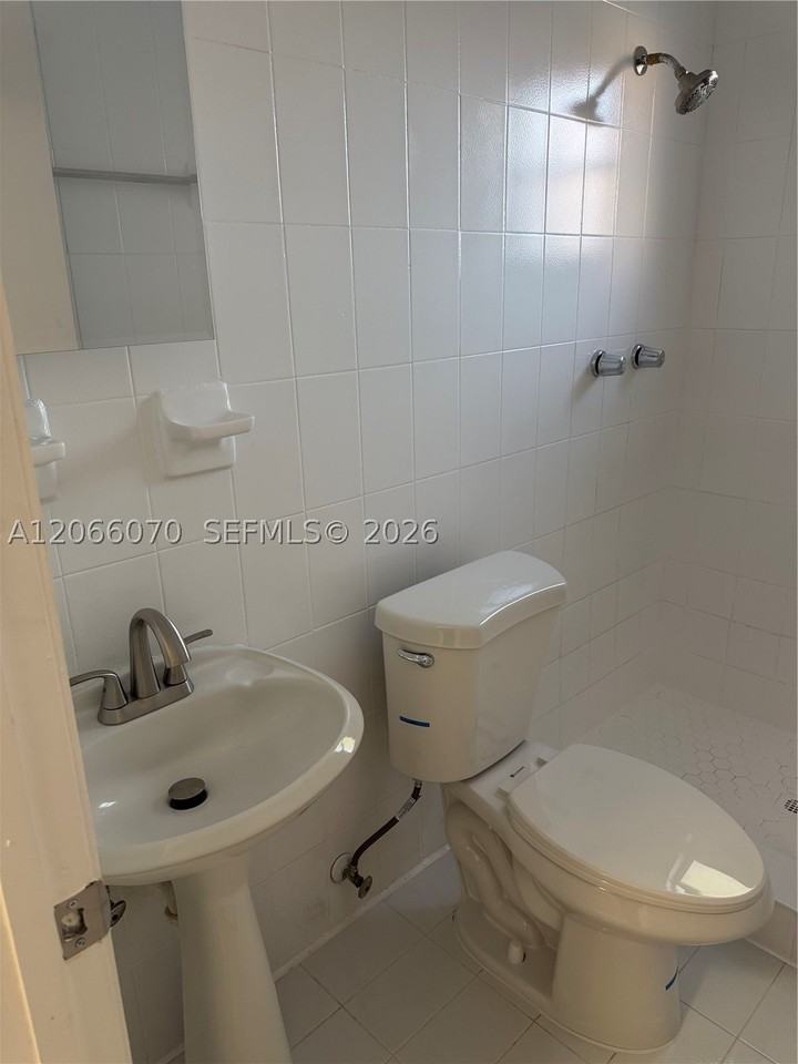 1765 Sw 21st St #2 - Photo 6 of 10