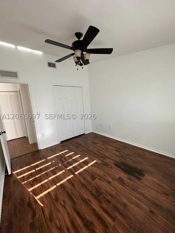 2920 Se 12th Rd #203-30 - Photo 5 of 23