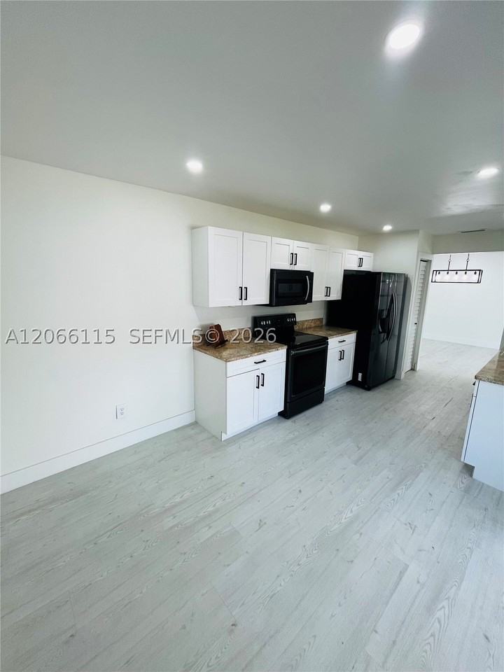 1707 S Curlew Ln - Photo 6 of 20